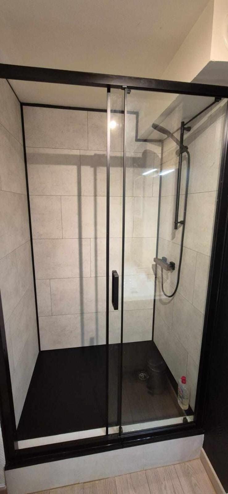Nouveau !! Appartement Confortable Totalement Renove Avec Parking Gratuit - Hypercentre De Nancy Exterior foto