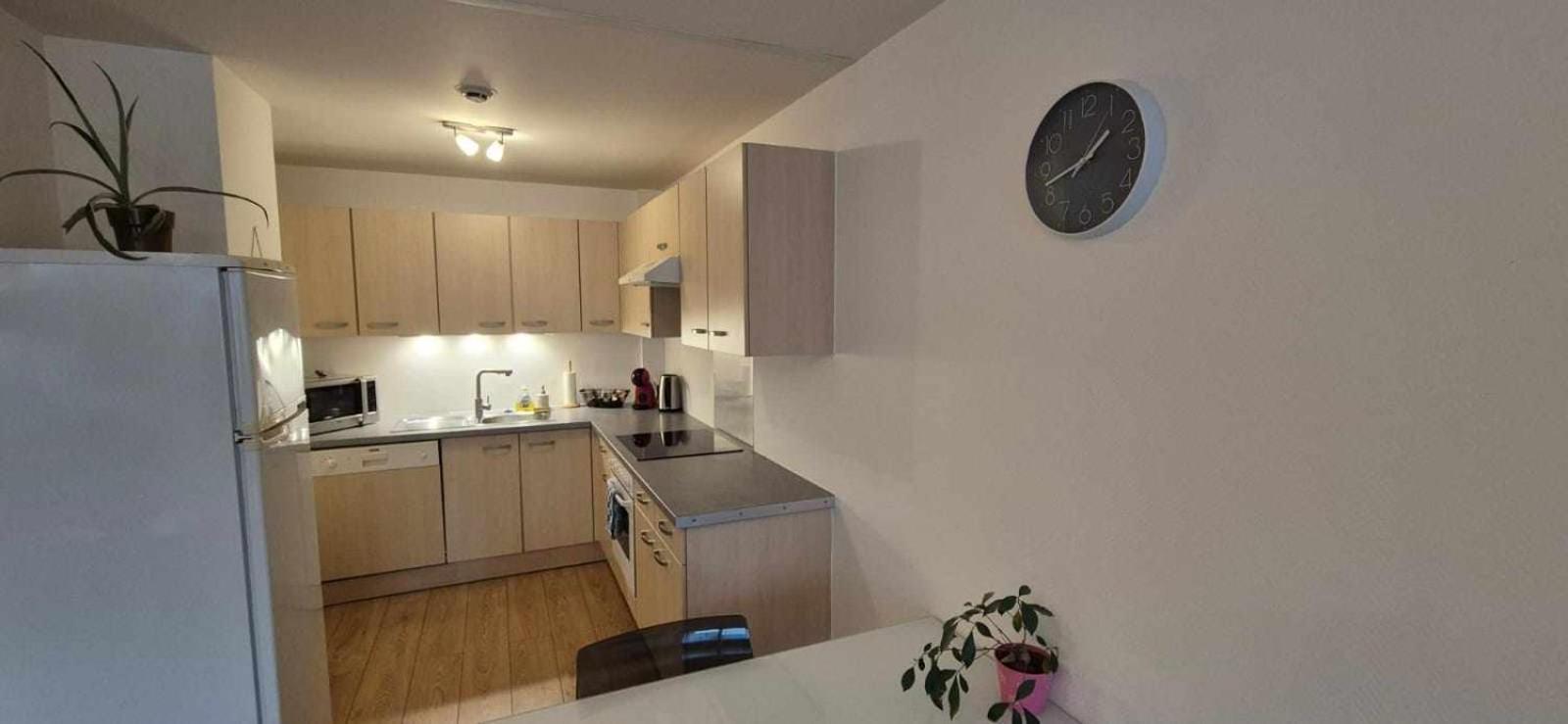 Nouveau !! Appartement Confortable Totalement Renove Avec Parking Gratuit - Hypercentre De Nancy Exterior foto