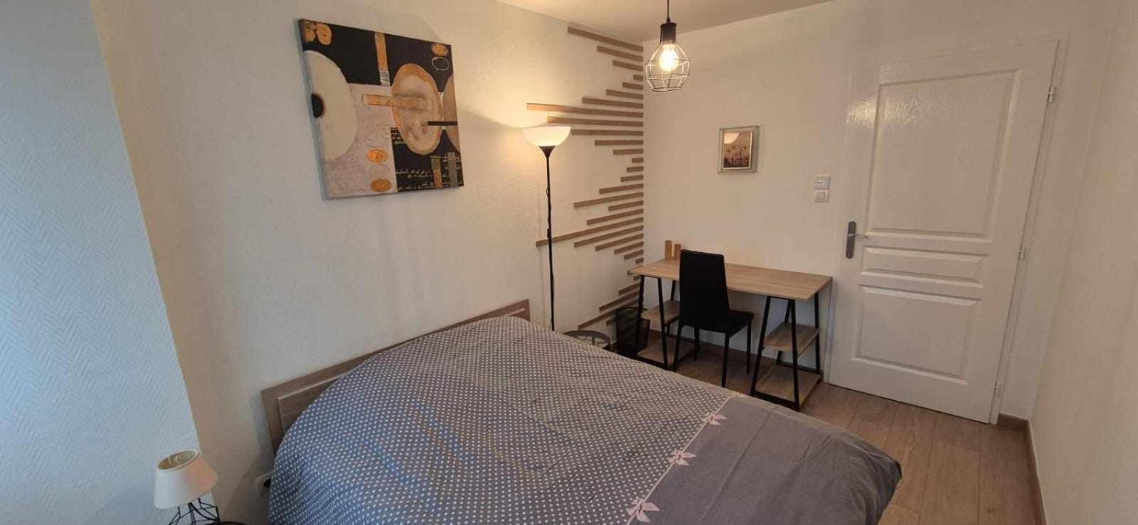 Nouveau !! Appartement Confortable Totalement Renove Avec Parking Gratuit - Hypercentre De Nancy Exterior foto